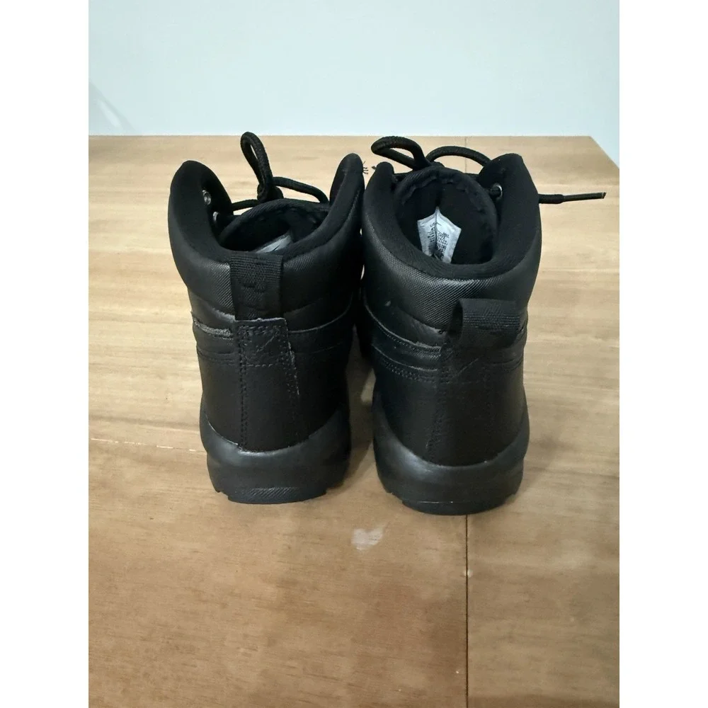 Nike Manoa Leather Boots Triple Black Kids Youth Size 4Y Hiking Boots
